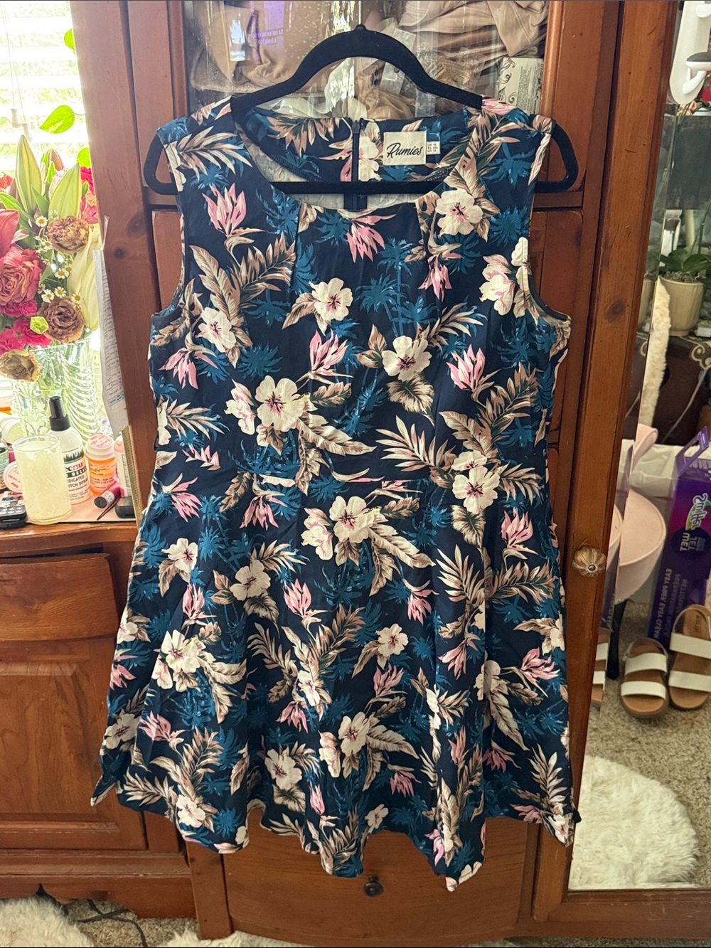 Sz 14 Women's Navy Floral Sleeveless Dress